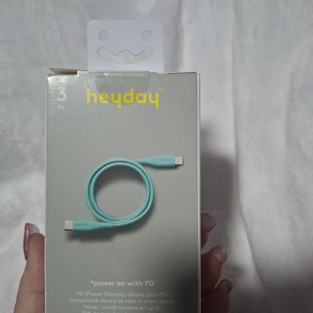 Heyday Teal USB-C to Lightning Cable